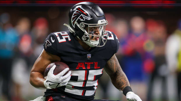 Atlanta Falcons running back Tyler Allgeier